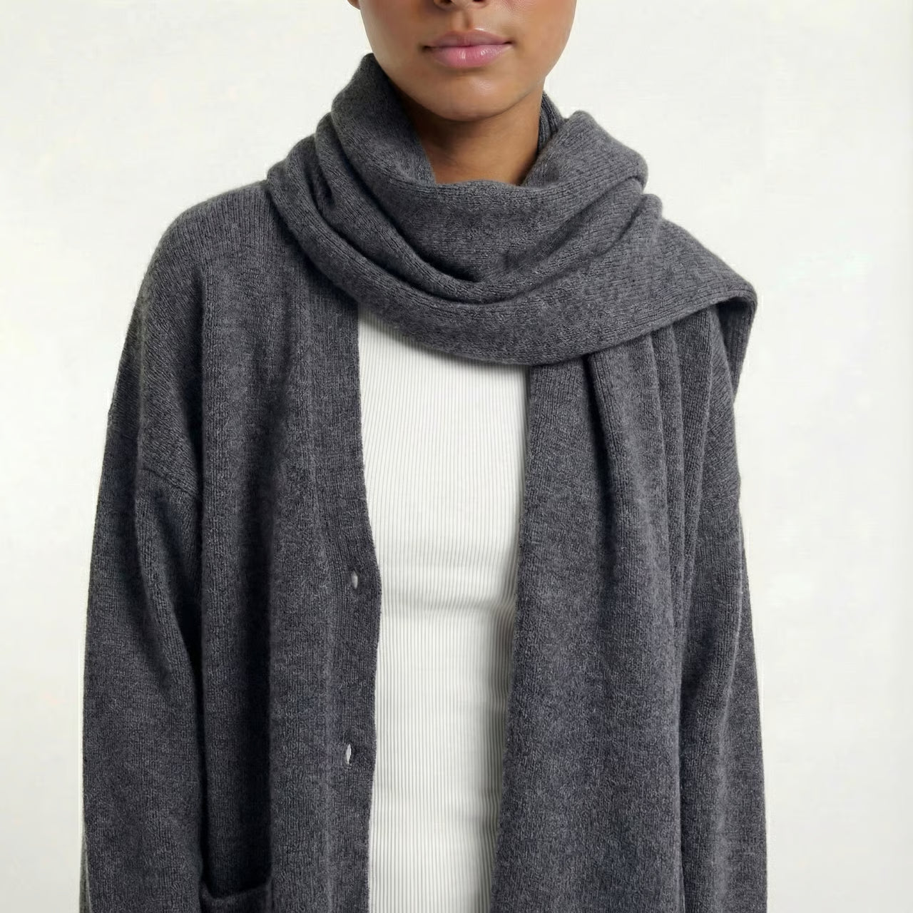 SHORT KNIT COAT WITH SCARF